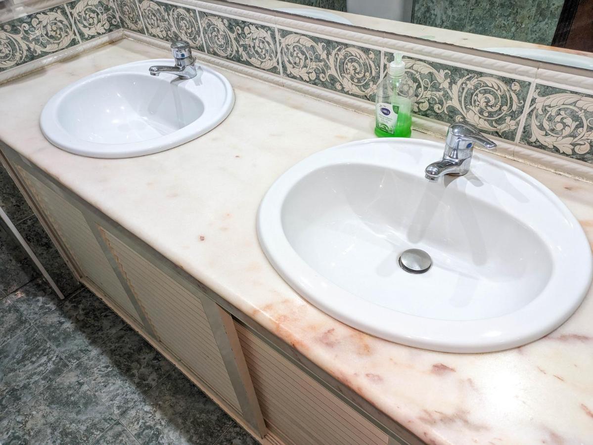 Two Bedroom Apartment - 110M2, Ac, Terrace, Wi-Fi Λάγος Εξωτερικό φωτογραφία