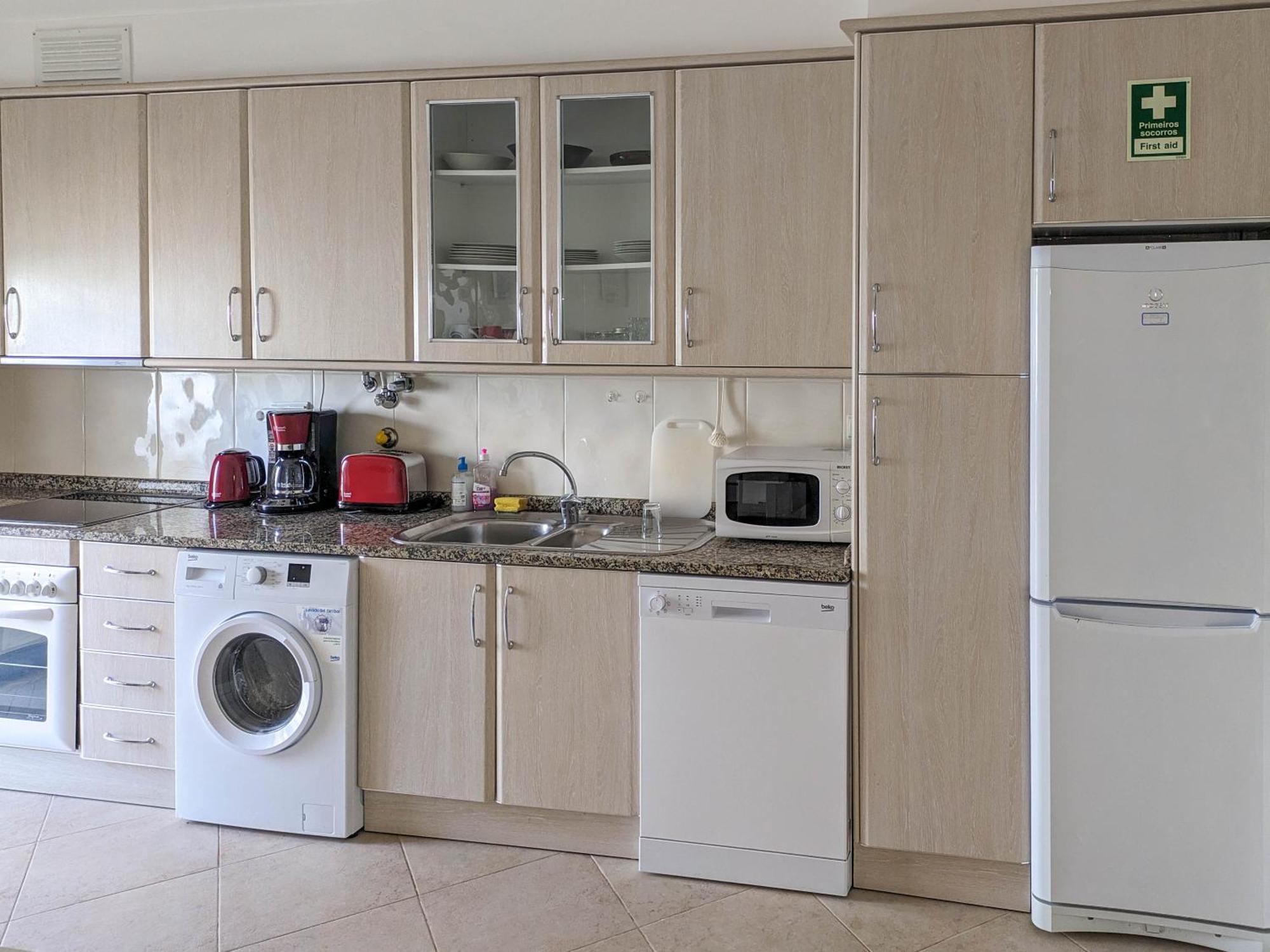 Two Bedroom Apartment - 110M2, Ac, Terrace, Wi-Fi Λάγος Εξωτερικό φωτογραφία