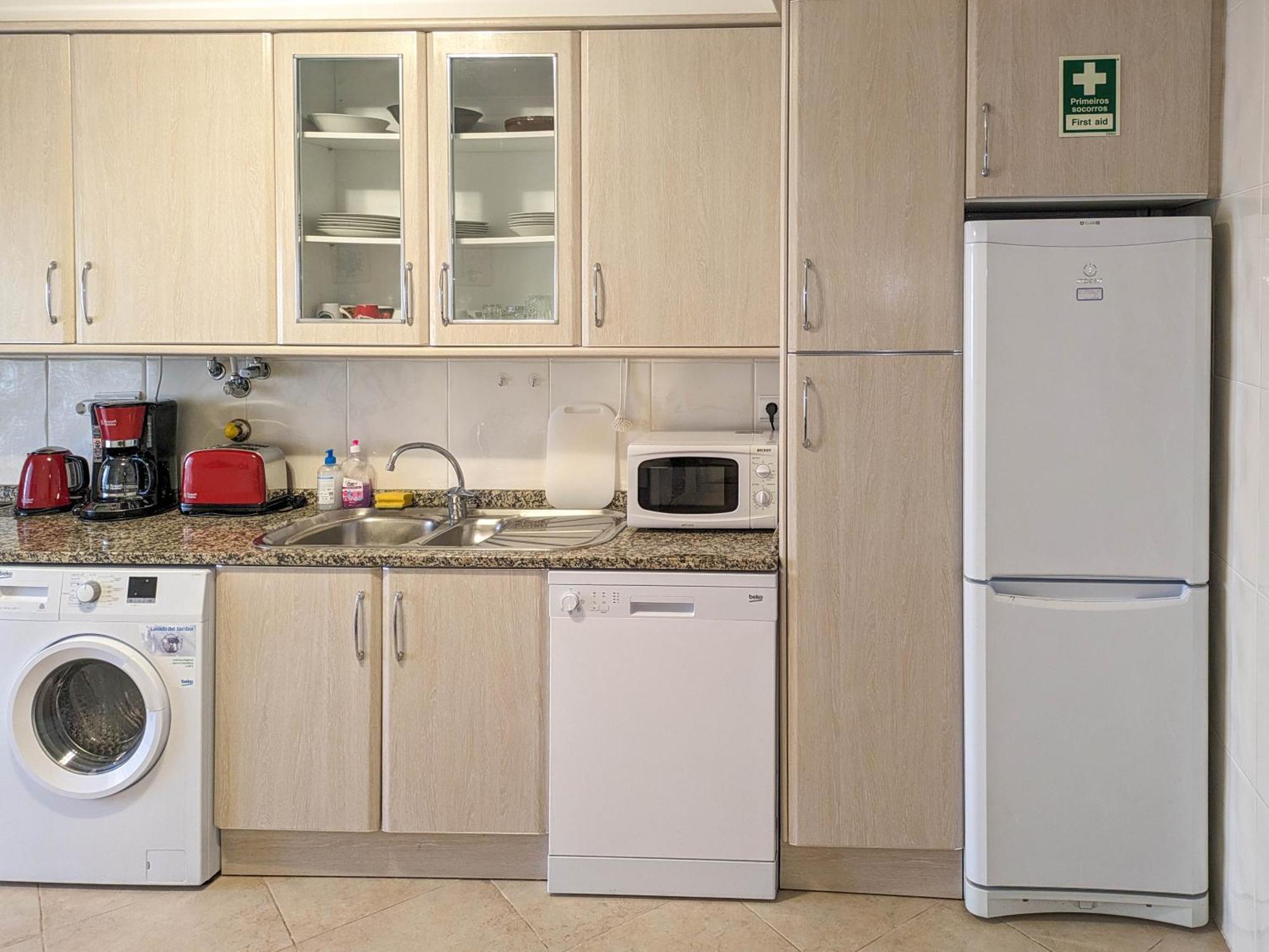 Two Bedroom Apartment - 110M2, Ac, Terrace, Wi-Fi Λάγος Εξωτερικό φωτογραφία